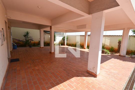 Garagem de apartamento à venda com 2 quartos, 68m² em Fernão Dias, Belo Horizonte