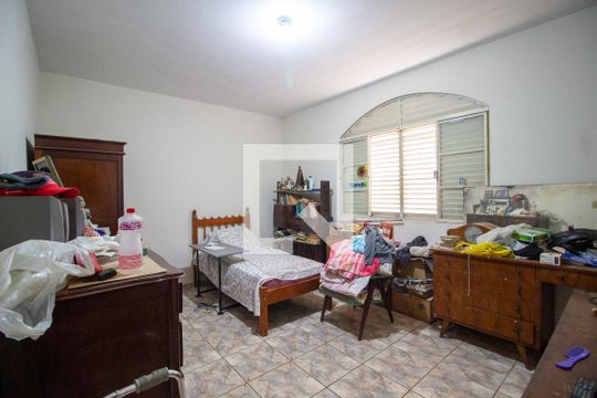 Quarto 2 de casa para alugar com 4 quartos, 330m² em Jardim Emilia, Sorocaba