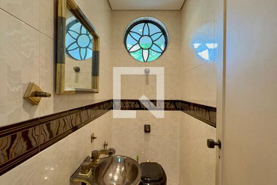 Lavabo de casa para alugar com 4 quartos, 306m² em Paraíso, São Paulo
