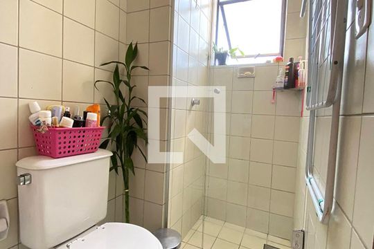 Banheiro de apartamento para alugar com 1 quarto, 38m² em Vila Nova, Novo Hamburgo