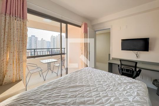 Quarto de kitnet/studio para alugar com 1 quarto, 32m² em Sacomã, São Paulo