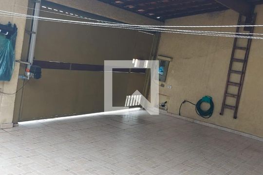 Garagem de casa à venda com 2 quartos, 68m² em Vila Antonieta, São Paulo
