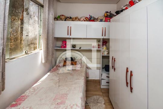 Quarto de casa à venda com 2 quartos, 300m² em Apolonia, Belo Horizonte