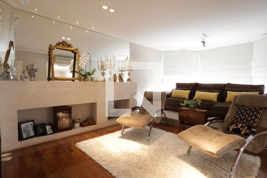 Sala de TV de apartamento à venda com 5 quartos, 425m² em Jardim Fonte do Morumbi, São Paulo