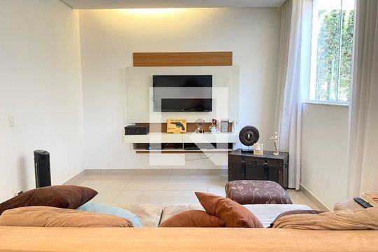 Sala de casa de condomínio à venda com 3 quartos, 149m² em Garças, Belo Horizonte