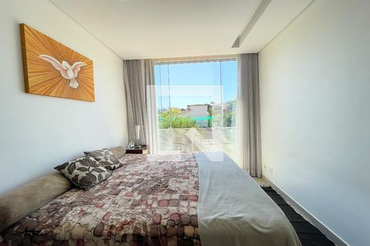 Suíte de casa de condomínio à venda com 3 quartos, 149m² em Garças, Belo Horizonte