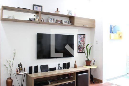 Sala de casa à venda com 2 quartos, 110m² em Brás, São Paulo