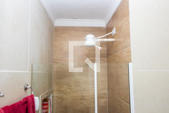 Banheiro de casa de condomínio à venda com 2 quartos, 90m² em Pedreira, São Paulo