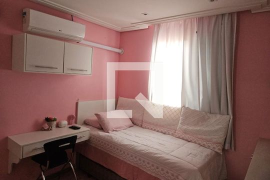Quarto 1 de casa para alugar com 3 quartos, 170m² em Vila Matilde, São Paulo