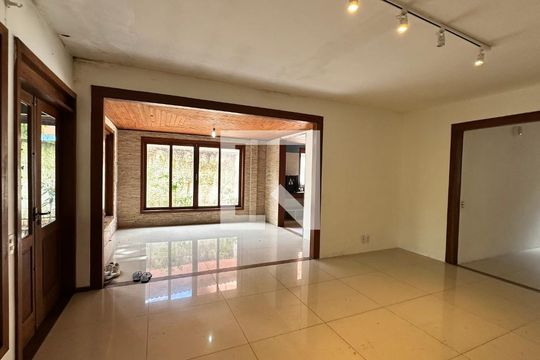 Sala de casa à venda com 7 quartos, 900m² em Vargem Pequena, Rio de Janeiro