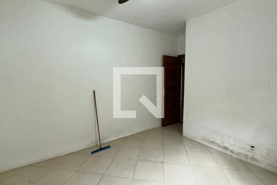 Quarto 1 de casa à venda com 7 quartos, 900m² em Vargem Pequena, Rio de Janeiro