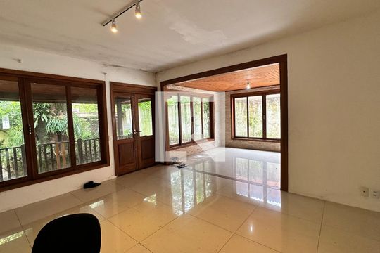 Sala de casa à venda com 7 quartos, 900m² em Vargem Pequena, Rio de Janeiro