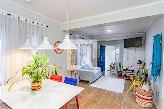 Sala de casa à venda com 2 quartos, 160m² em Vila Pereira Cerca, São Paulo