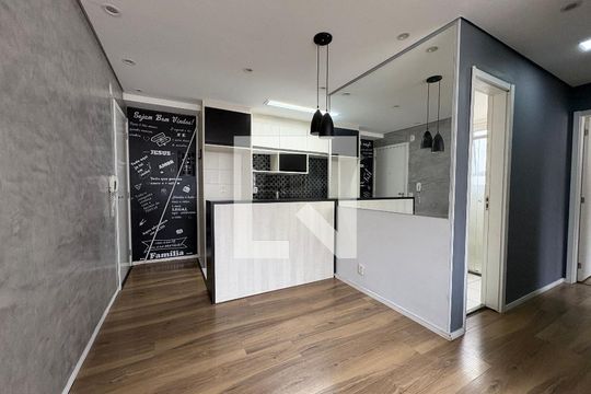 Sala de apartamento à venda com 2 quartos, 44m² em Parque Sao Vicente, Santo André