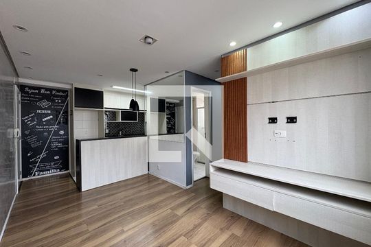 Sala de apartamento à venda com 2 quartos, 44m² em Parque Sao Vicente, Santo André