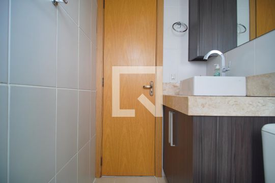 Banheiro de apartamento para alugar com 2 quartos, 68m² em São Jorge, Novo Hamburgo