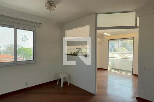 Sala de apartamento à venda com 2 quartos, 88m² em Vila Madalena, São Paulo