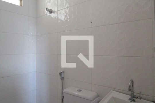 Casa à venda com 4 quartos, 247m² em Santa Monica, Belo Horizonte