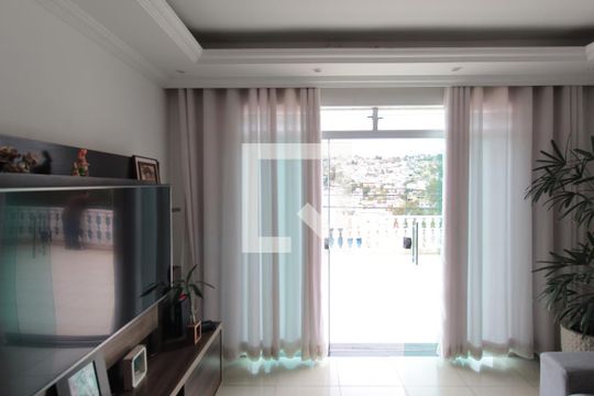 Sala de casa à venda com 3 quartos, 360m² em Manacás, Belo Horizonte