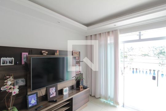 Sala de casa à venda com 3 quartos, 360m² em Manacás, Belo Horizonte