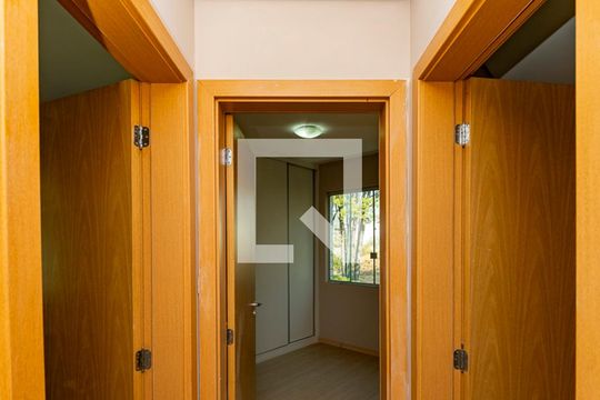 Corredor de apartamento à venda com 3 quartos, 200m² em Barreiro, Belo Horizonte