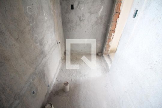 Banheiro de apartamento à venda com 2 quartos, 110m² em Novo Eldorado, Contagem