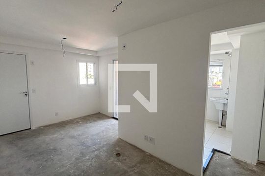 Sala de apartamento à venda com 2 quartos, 57m² em Jardim Bela Vista, Santo André