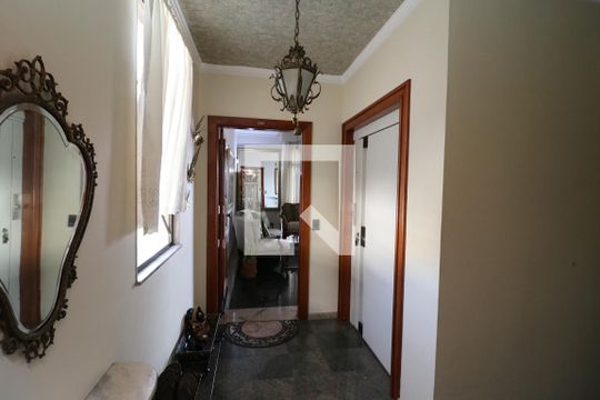 Hall de entrada de apartamento para alugar com 4 quartos, 350m² em Jardim Guanabara, Rio de Janeiro