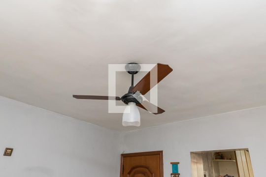 Sala de apartamento à venda com 2 quartos, 54m² em Olaria, Rio de Janeiro