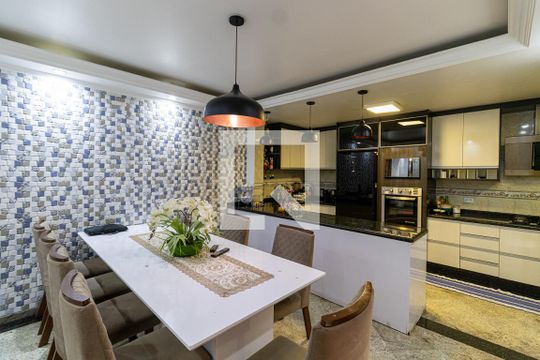 Copa de casa à venda com 3 quartos, 240m² em Vila Pierina, São Paulo