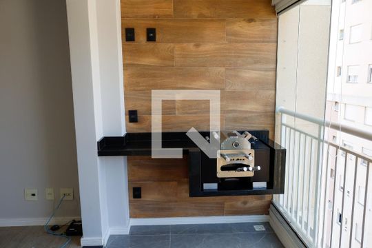 Sacada de apartamento à venda com 2 quartos, 50m² em Jardim Roberto, Osasco