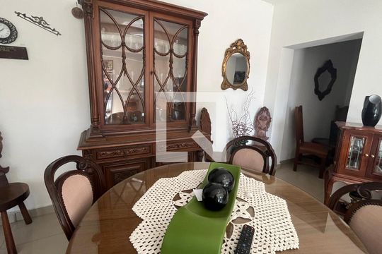 Sala 3 de casa à venda com 6 quartos, 245m² em Chácara da Barra, Campinas