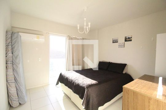 Suíte de apartamento para alugar com 1 quarto, 70m² em Camorim, Rio de Janeiro