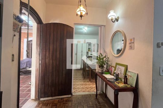Sala de casa para alugar com 4 quartos, 200m² em Jardim Flamboyant, Campinas