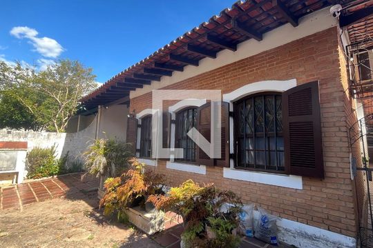 Área Externa de casa para alugar com 4 quartos, 200m² em Jardim Flamboyant, Campinas
