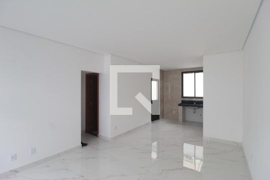 Sala de casa de condomínio à venda com 3 quartos, 140m² em Trevo, Belo Horizonte