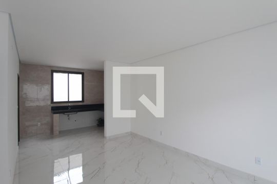 Sala de casa de condomínio à venda com 3 quartos, 140m² em Trevo, Belo Horizonte