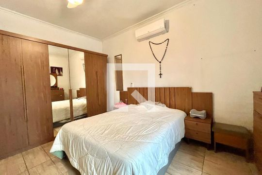 Quarto 1 de casa à venda com 4 quartos, 200m² em Planalto Paulista, São Paulo