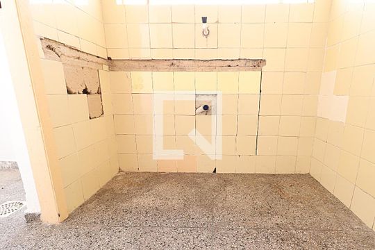 Cozinha de apartamento para alugar com 1 quarto, 48m² em Jardim Dona Leopoldina, Porto Alegre