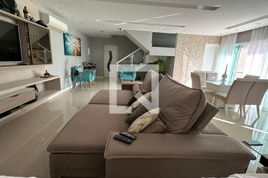 Sala de casa de condomínio à venda com 3 quartos, 350m² em Jacarepaguá, Rio de Janeiro