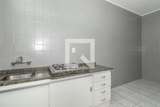 Cozinha de apartamento à venda com 3 quartos, 112m² em Santa Cecília, Porto Alegre