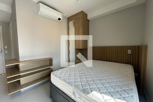Studio de kitnet/studio para alugar com 1 quarto, 30m² em Butantã, São Paulo