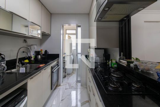 Cozinha de apartamento à venda com 3 quartos, 140m² em Vila Silveira, Guarulhos