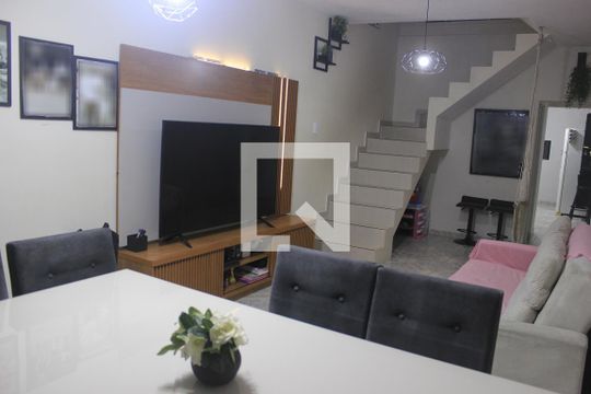 Sala de casa à venda com 4 quartos, 51m² em Vila Silveira, Guarulhos