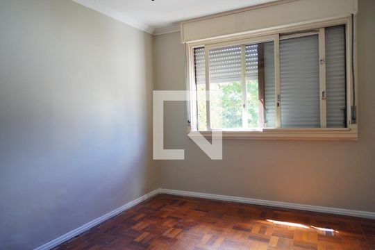 Quarto  de apartamento à venda com 4 quartos, 105m² em Santana, Porto Alegre