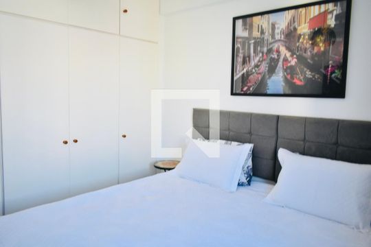 Quarto 1 de apartamento à venda com 2 quartos, 114m² em Bosque da Saúde, São Paulo