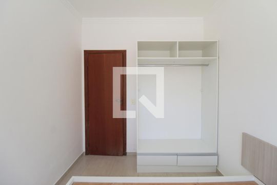 Quarto 1 de apartamento à venda com 2 quartos, 40m² em Jaqueline, Belo Horizonte