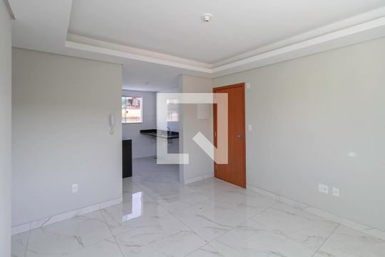 Sala de apartamento para alugar com 3 quartos, 66m² em Letícia, Belo Horizonte