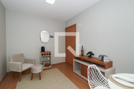 Sala de apartamento à venda com 2 quartos, 41m² em Protásio Alves, Porto Alegre