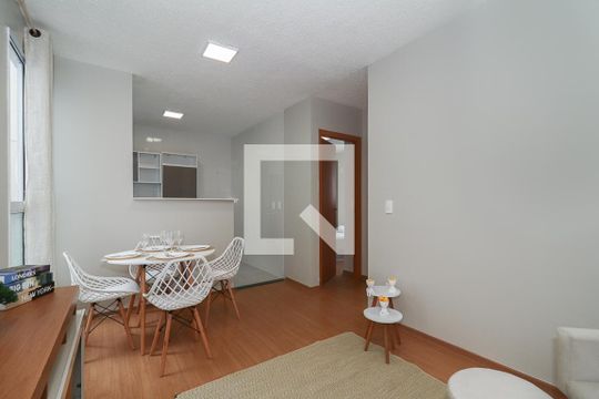Sala de apartamento à venda com 2 quartos, 41m² em Protásio Alves, Porto Alegre